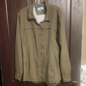 Magellan Outdoors Olive Semi-Fitted Shirt
